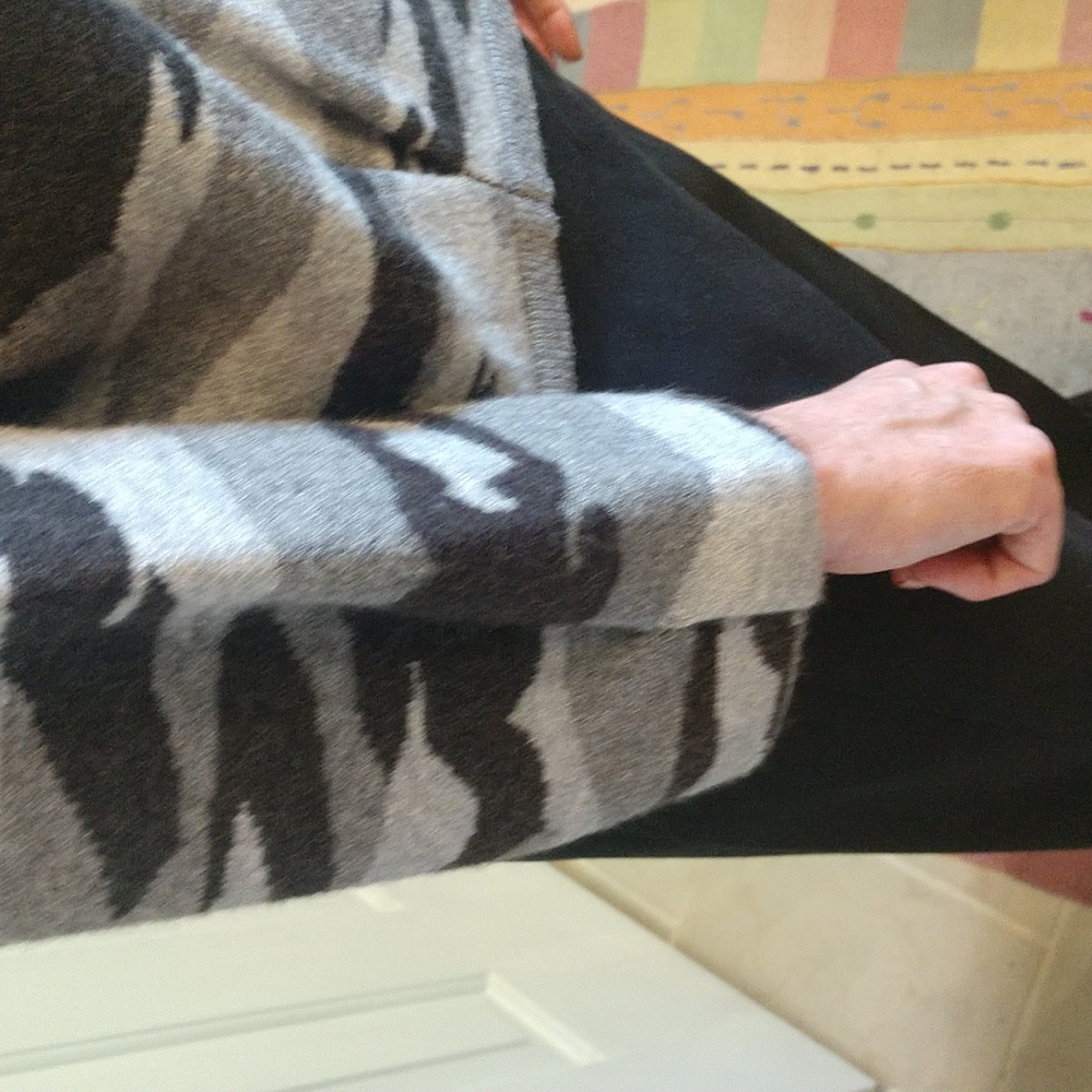 Kerisma Camo Sweater - Picture 4 of 8